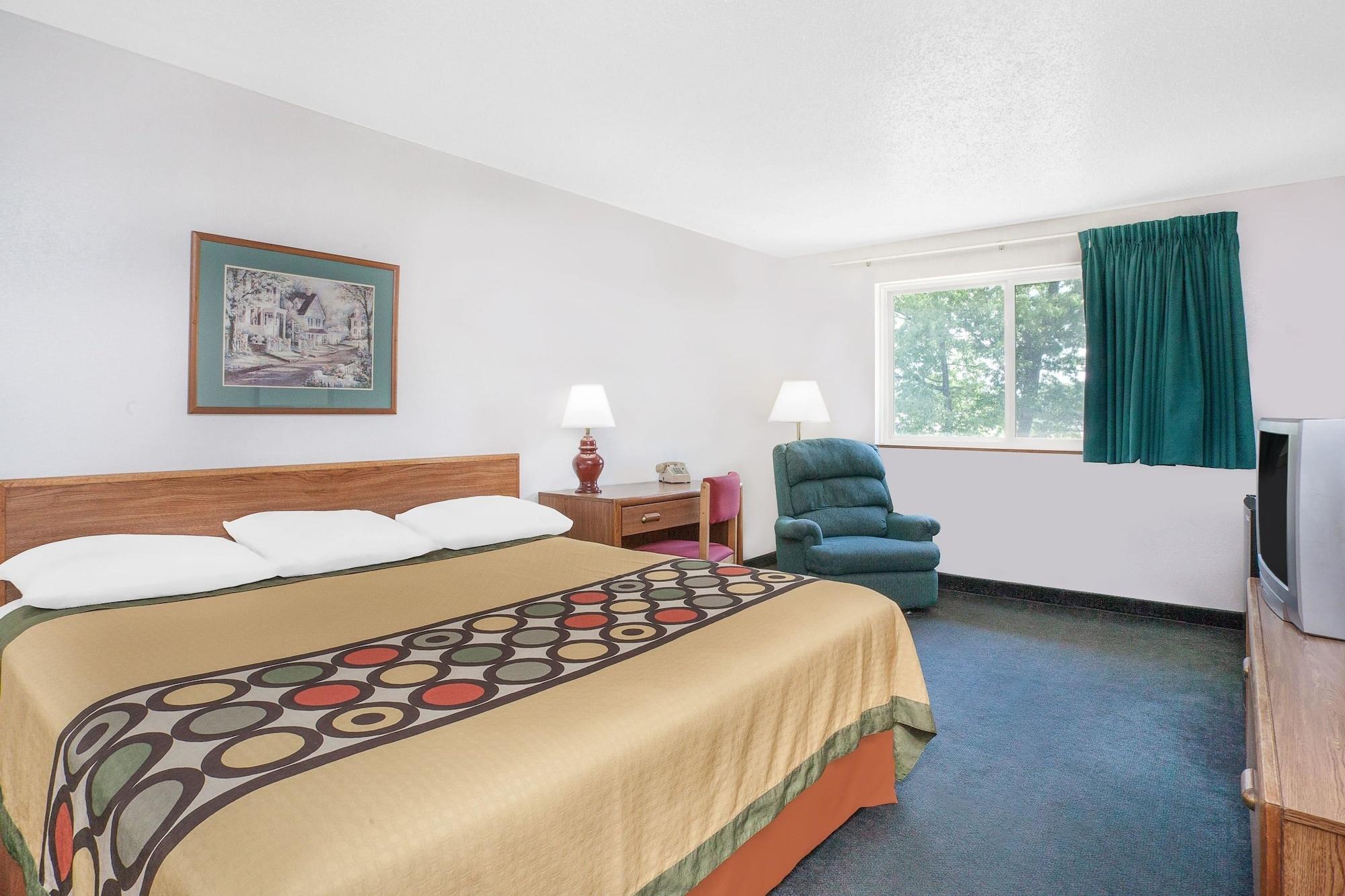 Super 8 By Wyndham Queensbury Glens Falls Zewnętrze zdjęcie