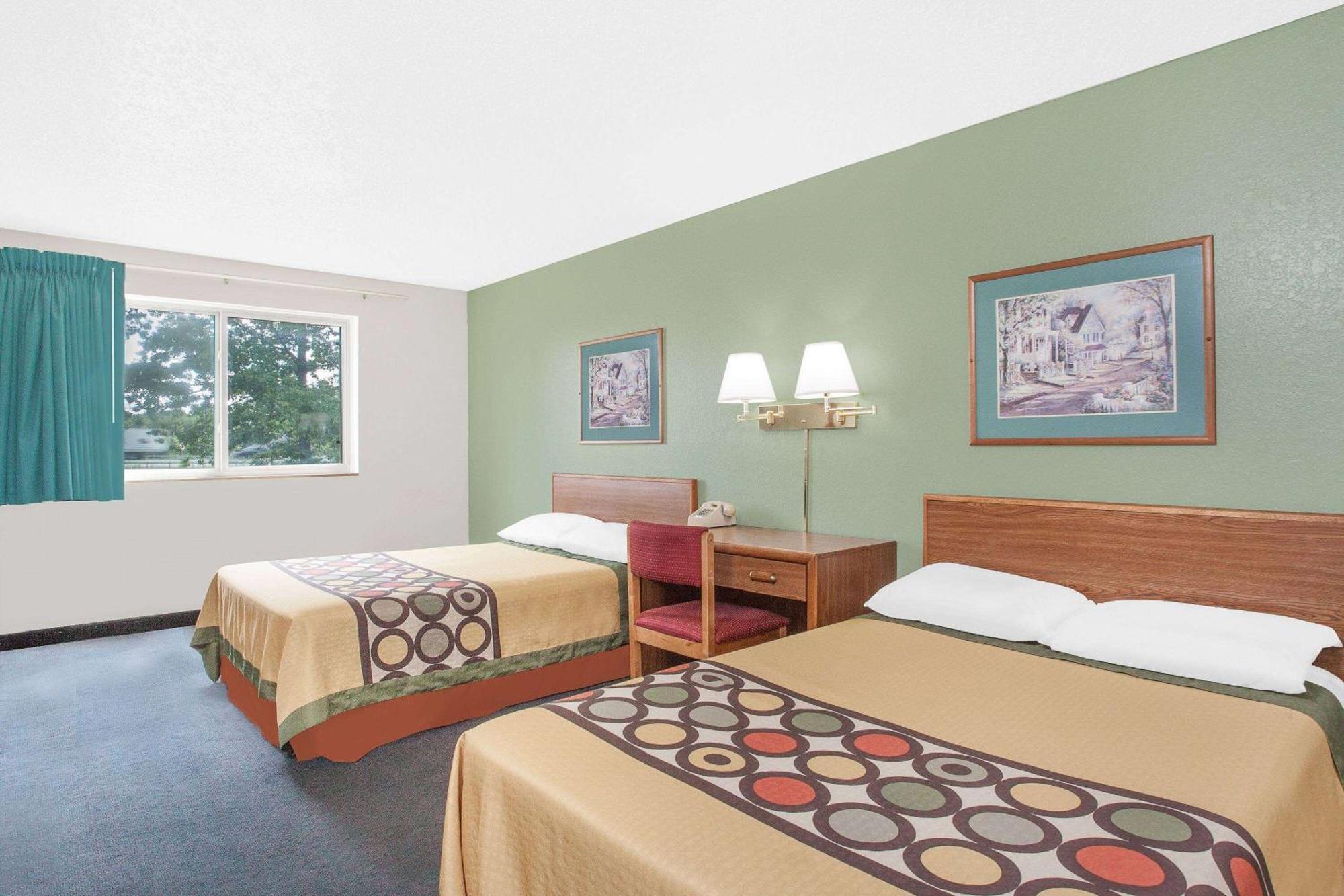 Super 8 By Wyndham Queensbury Glens Falls Zewnętrze zdjęcie